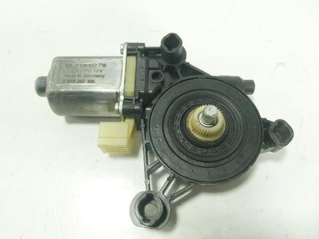 Motor de acionamento de vidro da porta dianteira direita 5Q0959802B PORSCHE