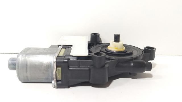 Motor de acionamento de vidro da porta traseira esquerda 5Q0959811E VAG
