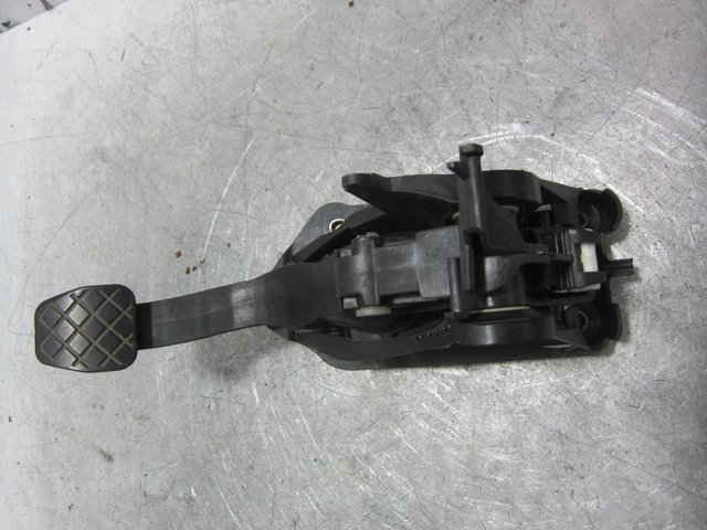 Pedal de embraiagem 5Q1721059GH VAG