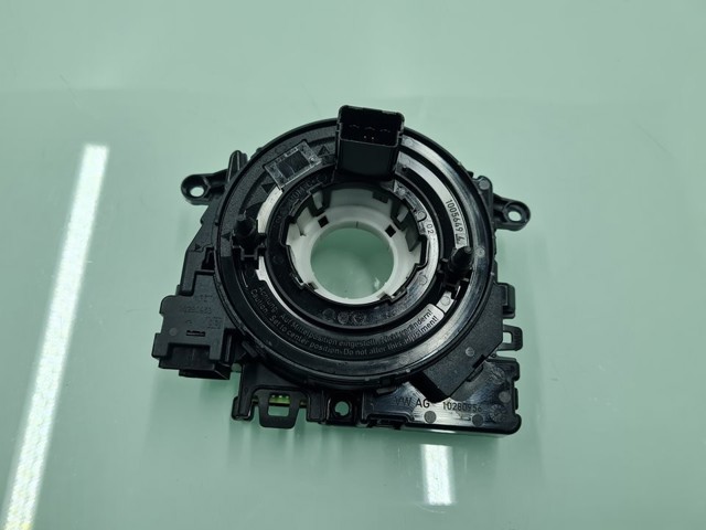 5Q1953549 VAG
