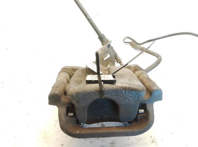 Suporte do freio traseiro esquerdo 5QM615423A VAG