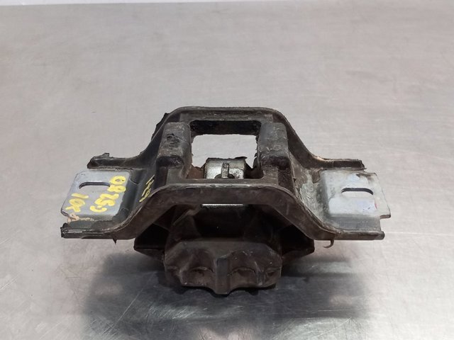 5S617M121AA Ford