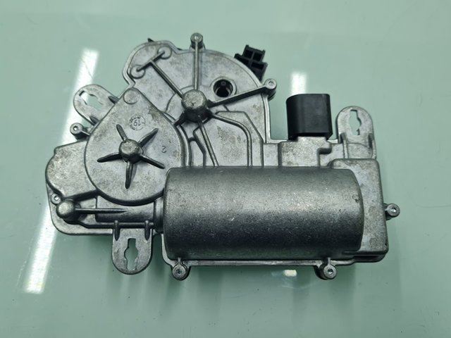 Motor acionador de abertura/fechamento de porta-malas (de 3ª/5ª porta traseira) 5TA827887B VAG