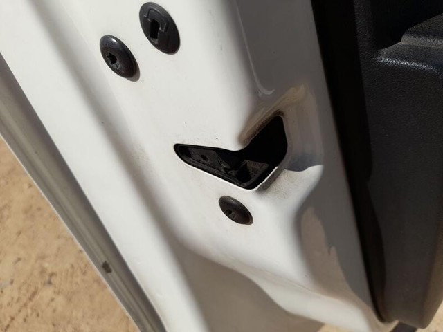 Fecho da porta dianteira esquerda 5TB837015D VAG