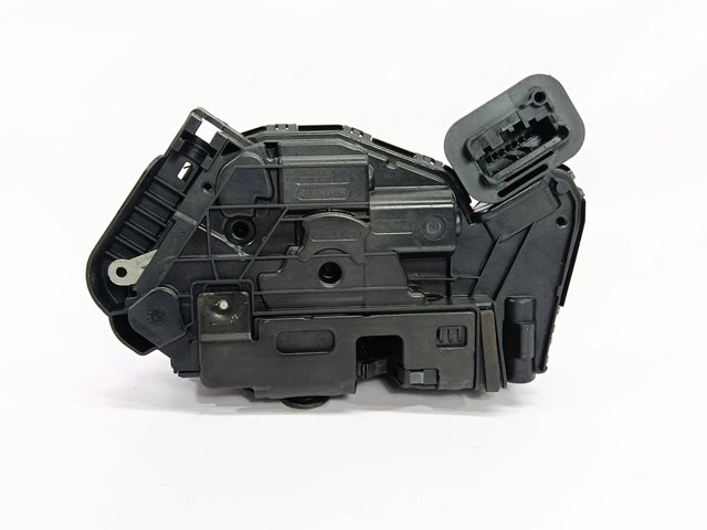 Fecho da porta dianteira direita 5TB837016A VAG