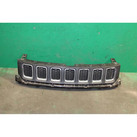 Grelha do radiador 5UP86RXFAB CHRYSLER