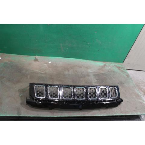Grelha do radiador 5UP86RXFAB CHRYSLER