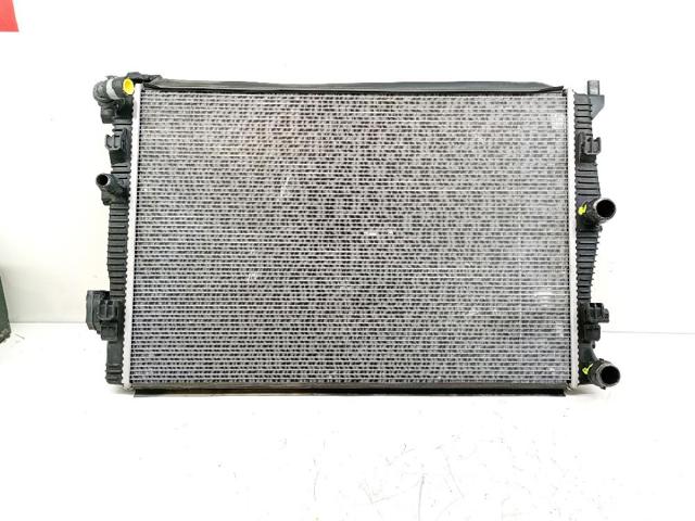 Radiador de esfriamento de motor 5WA121251L VAG