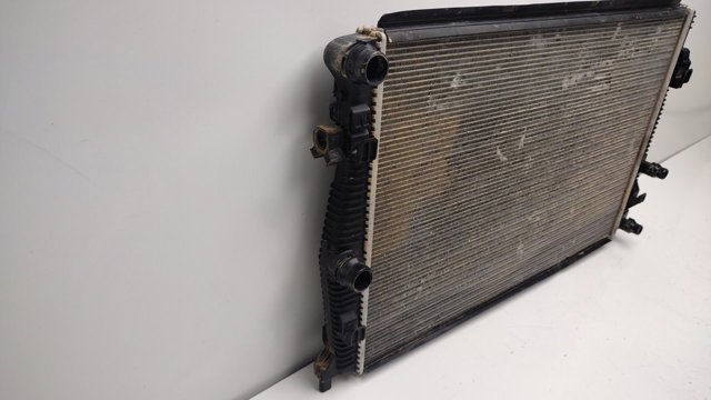 Radiador de esfriamento de motor 5WA121251L VAG