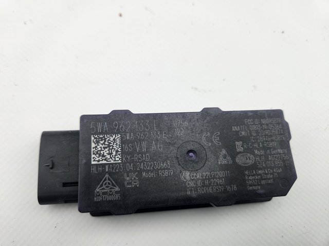 5WA962133E VAG