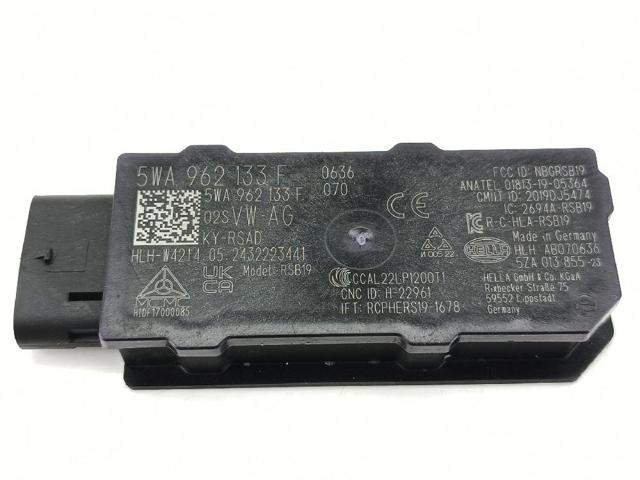 5WA962133F VAG