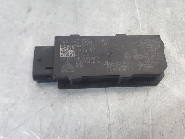 5WA962133F VAG