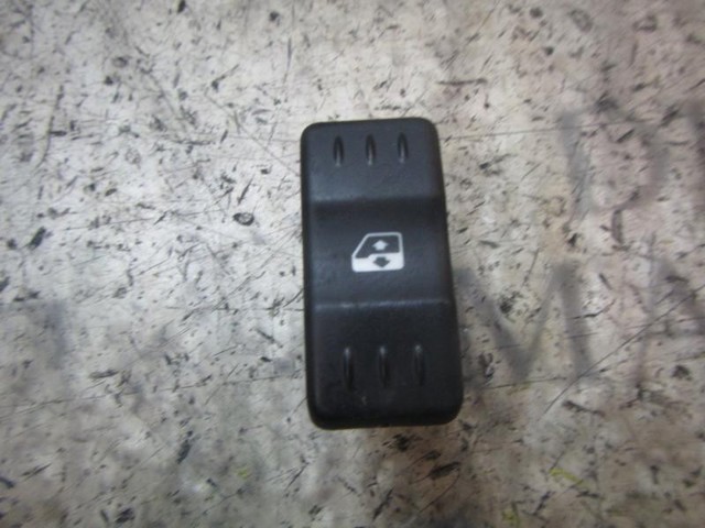 Botão de ativação de motor de acionamento de vidro de consola central 6001546816 RENAULT