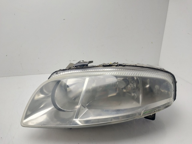 Luz esquerda para Alfa Romeo GT 937