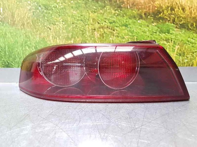 Lanterna traseira esquerda externa 60691365 FIAT