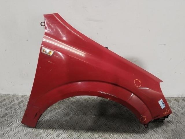 Pára-lama dianteiro direito 6102349 OPEL