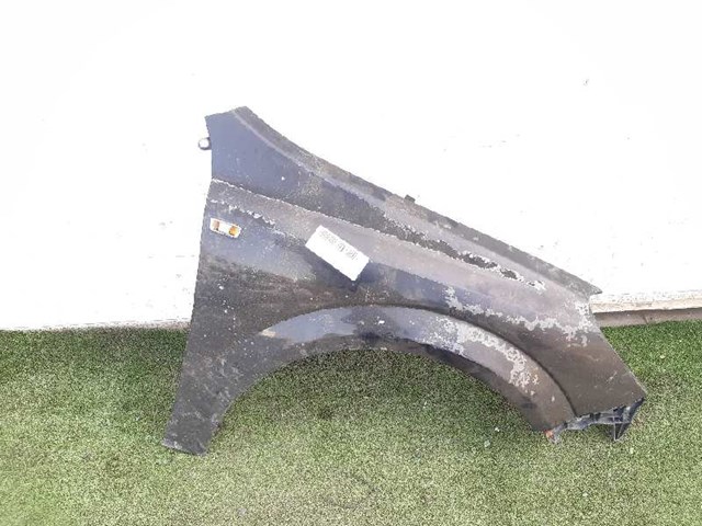 Pára-lama dianteiro direito 6102349 OPEL