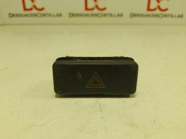 Botão de ativação do sinal de emergência 61311374220 BMW