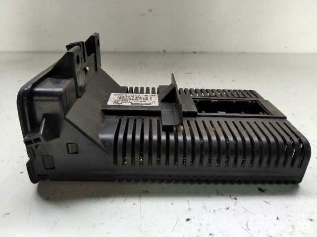 61314108586 BMW