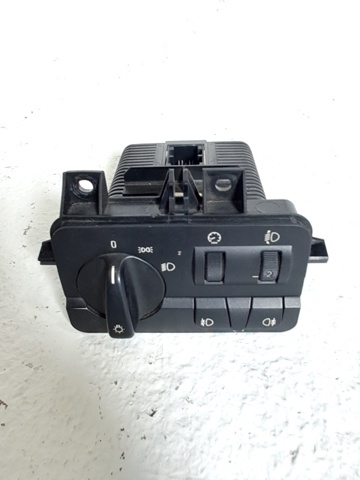 61314108586 BMW