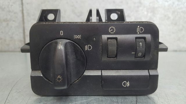 Comutador das luzes no "painel de instrumentos" 61316901428 BMW