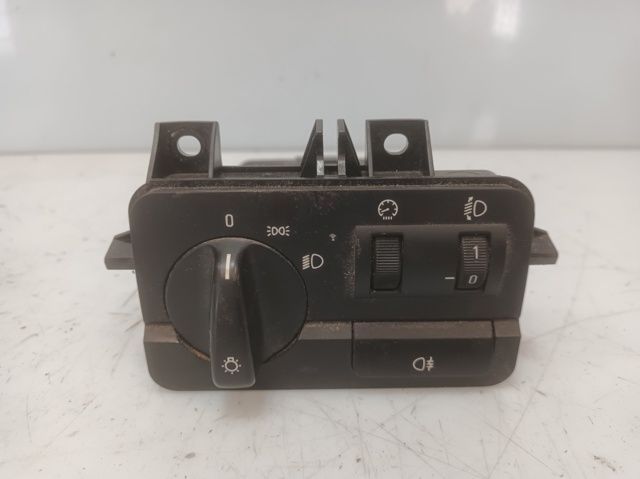 Comutador das luzes no "painel de instrumentos" 61316901428 BMW