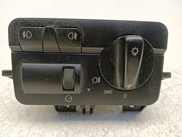 Comutador das luzes no "painel de instrumentos" 61316901430 BMW