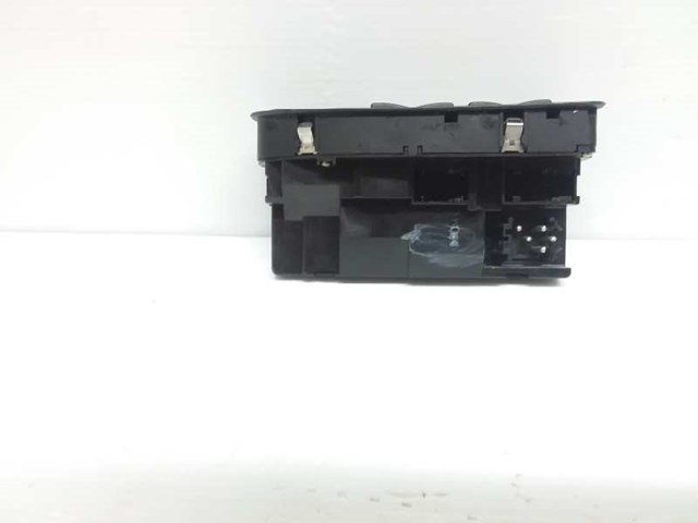61318360447 BMW