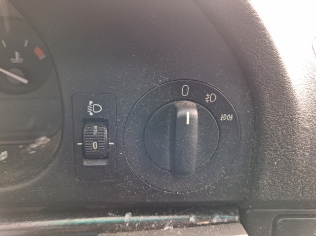61318363668 BMW