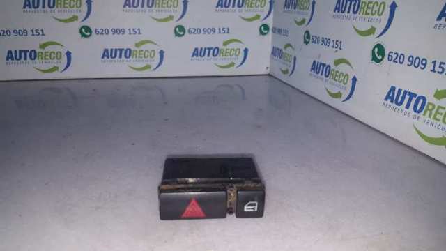 Botão de ativação do sinal de emergência 61318368920 BMW