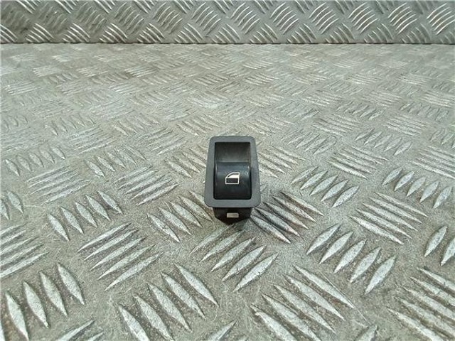 61318368921 BMW