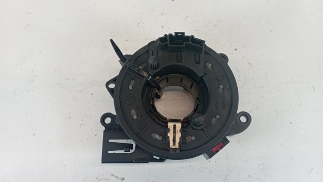 613183753989 BMW