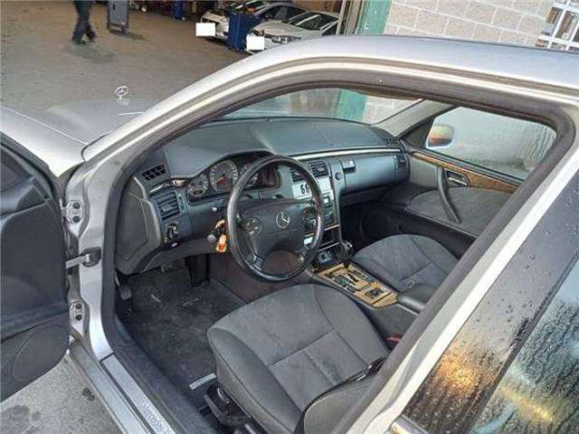 613961 Mercedes