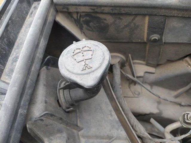 61667304068 BMW