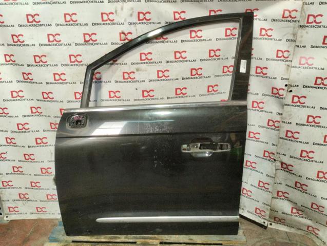 Porta dianteira esquerda para SsangYong Rodius 