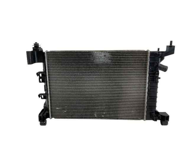 Radiador de esfriamento de motor 622828 GM