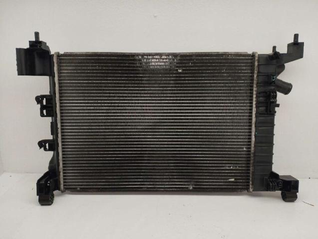 Radiador de esfriamento de motor 622828 GM