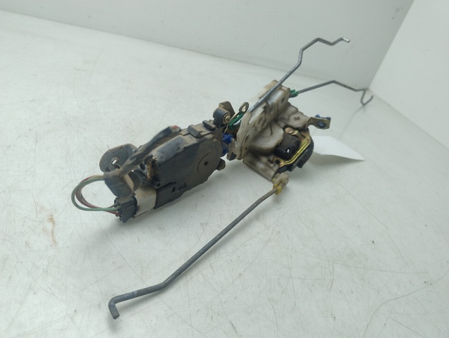 Fecho da porta dianteira esquerda Subaru Forester I S10, SF ao melhor preço