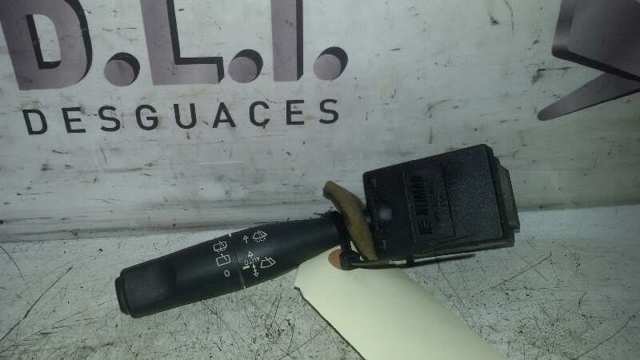 Comutador direito instalado na coluna da direção 6239J1 PEUGEOT