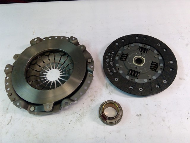 Pistão do kit para 1 cilindro, 2ª reparação ( + 0,50) 624068 OPEL
