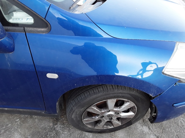 Pára-lama dianteiro direito para Nissan Tiida C11X