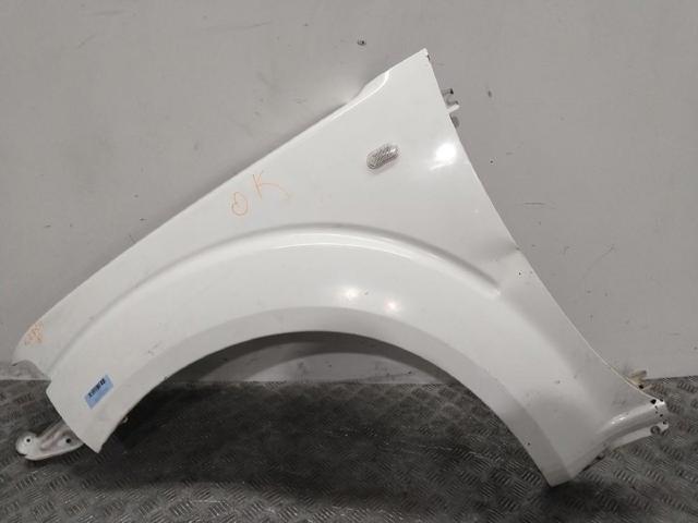 Pára-lama dianteiro esquerdo Nissan Navara D40