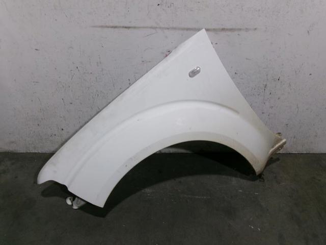 Pára-lama dianteiro esquerdo Nissan Navara D40