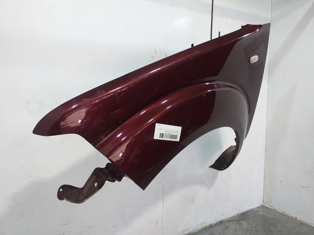 Pára-lama dianteiro esquerdo Nissan Navara D40