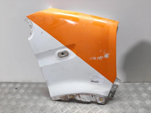 Pára-lama dianteiro direito 6311200QAD NISSAN