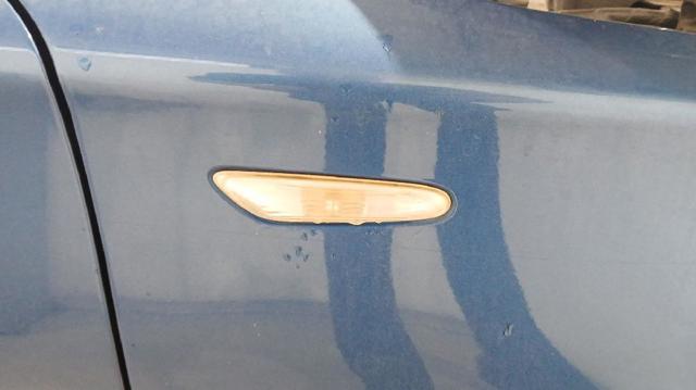 Luz intermitente no pára-lama direito 63137253326 BMW