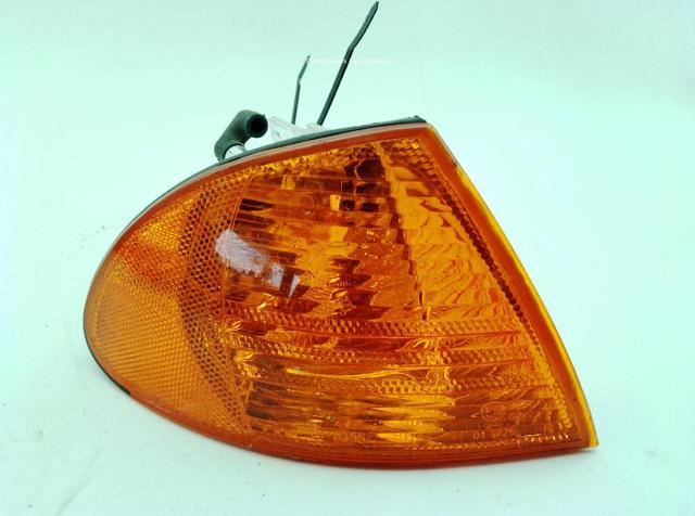 Luz intermitente no pára-lama direito 63138370720 BMW