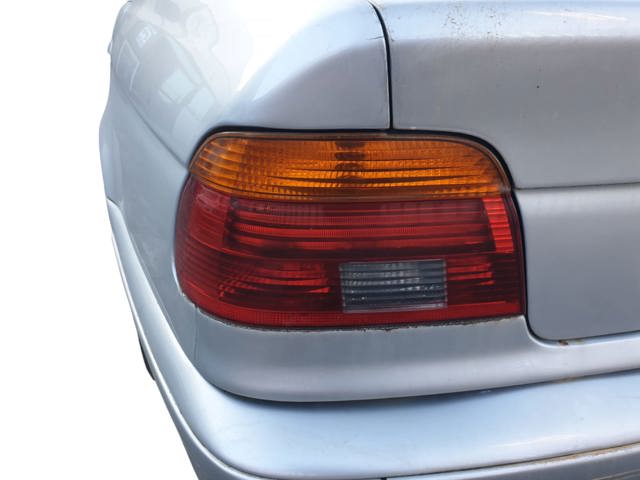 Lanterna traseira esquerda 63216902527 BMW