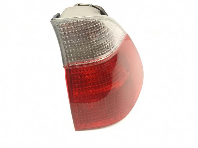 Lanterna traseira direita externa 63217158390 BMW