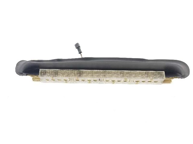 Sinal de parada traseiro adicional para BMW 3 E46